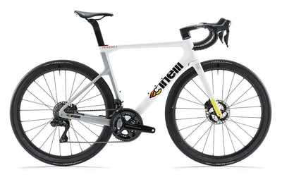 Cinelli Pressure 2 carbon road bike, Shimano 105 Di2, Racing White Patina, Fulcrum 600 wheels, size M