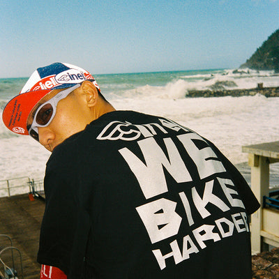 T-SHIRT WE BIKE HARDER BLACK