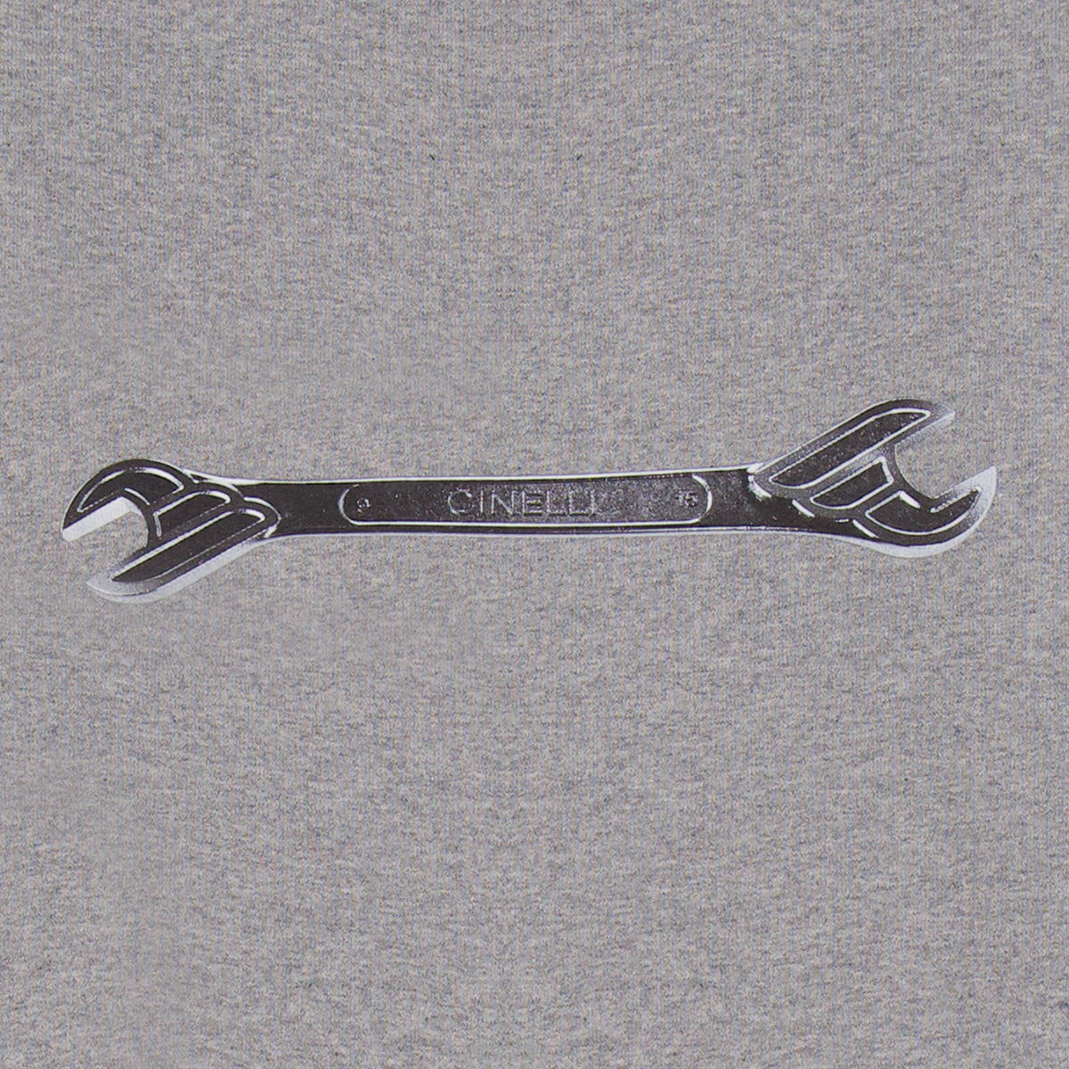 CREWNECK WINGED WRENCH GRAY